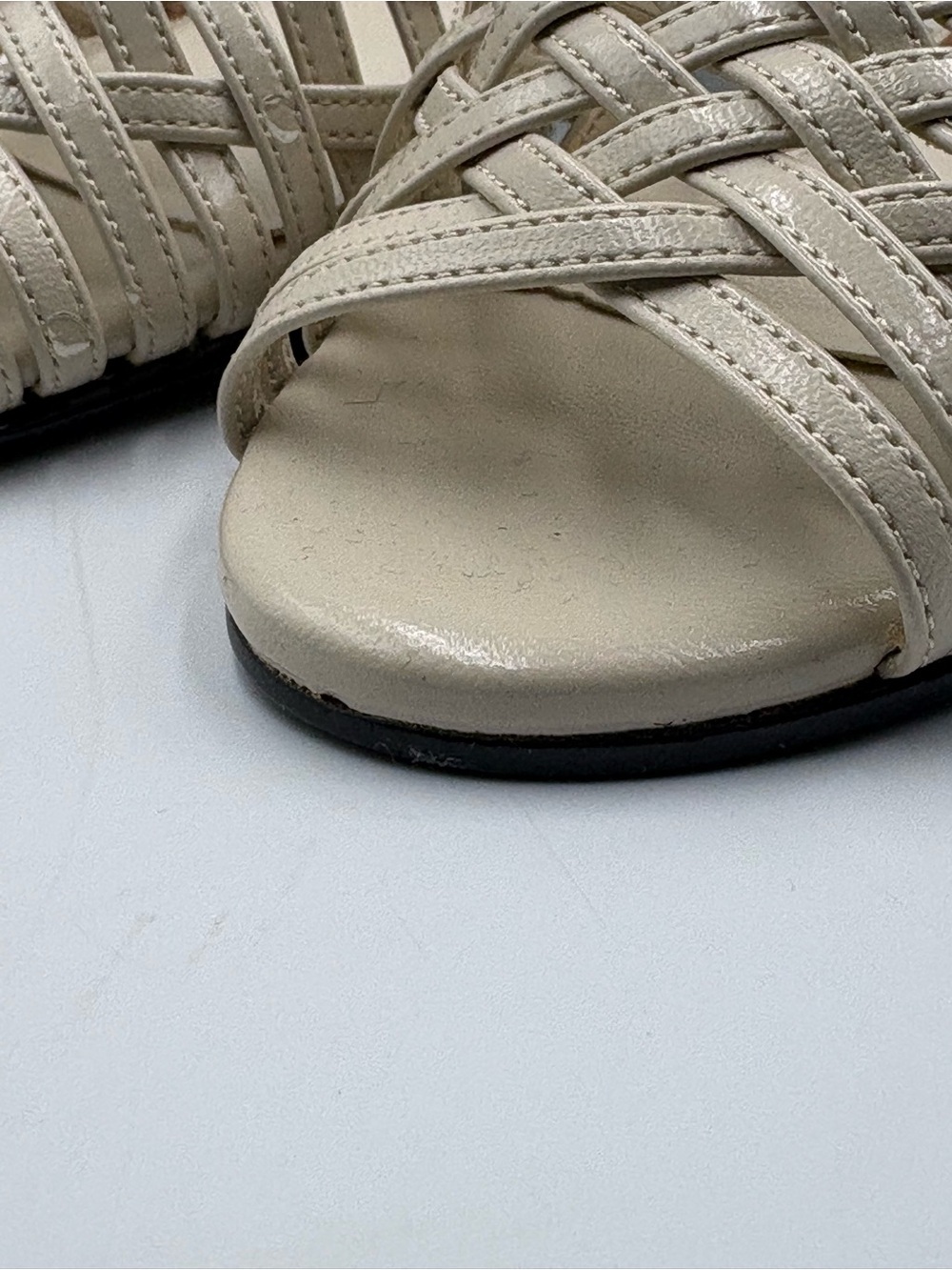 Soft Style Hush Puppies Women’s Beige Woven Slingback Heels Size 7W Wide - Picture 3 of 12